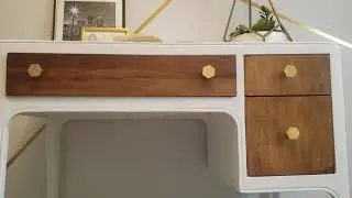 Mid Century Modern (MCM) vanity/desk