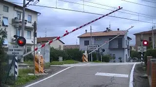 Spoorwegovergang Giovi (I) // Railroad crossing // Passaggio a livello
