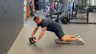 Ab Wheel Kneeling Diagonal Rollout