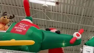 Lowe&rsquo;s 2019 Christmas inflatable decorations on display