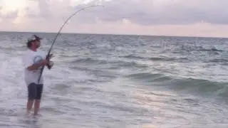 EXTREME Mullet Run Beach Fishing - 2014 Happy Bait