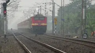 [HD] Indian Railways Fog Effect: Honking Unbeatable WAP-4 