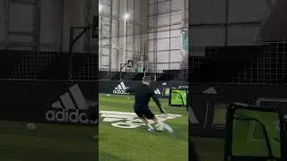 RASMUS HOJLUNG PUTTING THE WORK IN💪👀 #football #soccer #quickplaysport #manutd #rasmushojlund