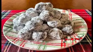 Delicious Rum Balls | No-Bake Make Ahead Party Treats