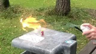 Flammenwerfer vs Legom&auml;nnchen