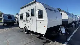 Первый взгляд на туристический прицеп Venture RV Sienna Lite 140VFD!