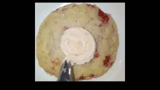 Prettiest Raspberry Cookies with Buttercream frosting you'll ever make!!!