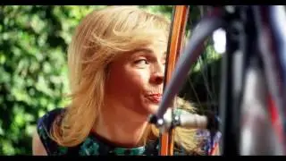 Lady Dynamite Pilot Intro