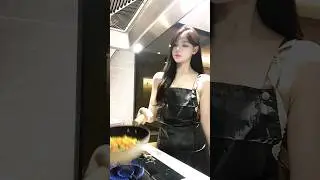 Hidden Identity: Sichuan and Chongqing Divine Chef Spicy Female Teacher#cooking #girl #food #owncook