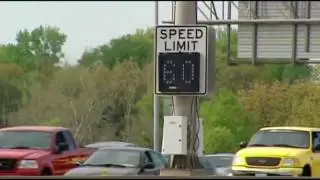 Could slower speed limits during rush hour help traffic move faster?
