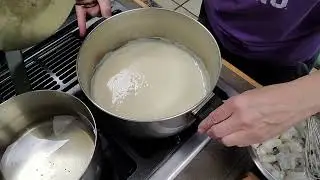 Креветки с брокколи в соусе Альфредо — кто же не любит соус Альфредо?