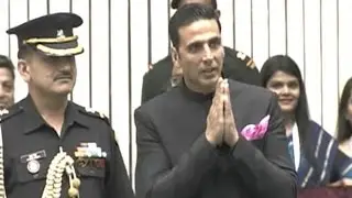 64th national awards: Akshay Kumar receives best actor award for &lsquo;Rustom&rsquo;