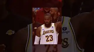LeBron has spotted this fan again 👀 😏