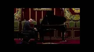 Improvisation on Schoenberg's Opus 33a, by Edson Zampronha