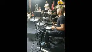 live f&ecirc;te Kabyle 😍ambiance de fou😜 (#lyes chanteur ) robla robla 🎧🎤💫💥nouveaut&eacute; 2022