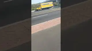 An International Penske box truck