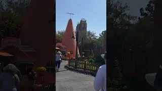 Lightening McQueen parked outside Cozy Cone Motel