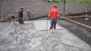akkupatsche betonflächenfertiger beton bohle vibrationsbohle rüttelbohle  beton