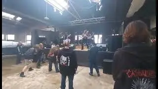 Speedpussy- Skeleton Chick (Live In Galesburg)