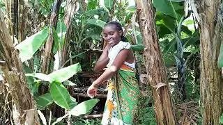 🔥African Village Bathing Outdoors &ndash; Raw Cultural Insight😍💦 Typical Morning Routine😅Hilarious Bath