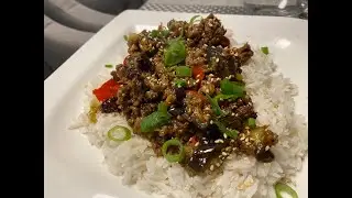 Rijst met gehakt en aubergine