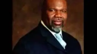 Bishop T.D Jakes Sings 