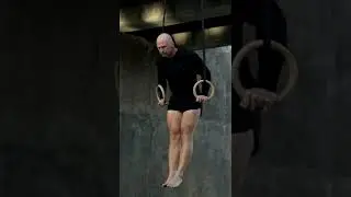 Как выполнять отжимания на кольцах‼️