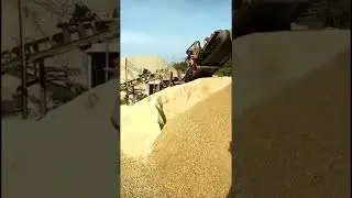 China aggregate 5mm artificial sand making crusher VSI quartz sand crushing machine price