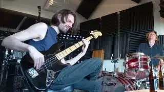 BASS TO THE FACE! - Progressive Bass Grooves - Drum & Bass Live Jam