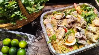 Delicious Small Seafood with a Lip-Smacking Sauce: A Must-Try Recipe!
