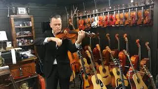 Antique viola play demo