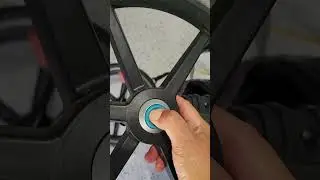 Thule urban Glide Single Stroller Rear Weel Tire Removal Replacement.