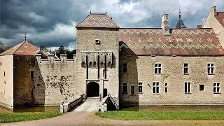 Ch&acirc;teau de Marigny le Cahou&euml;t