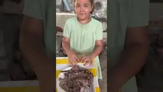 Recipe for cooking meat in an egg by the sea.🔥🏖️🥓🍳