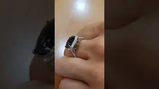 London Blue Topaz Ring 18k white Gold
