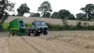 Unimog 1200 mit John Deere 592 .MOV