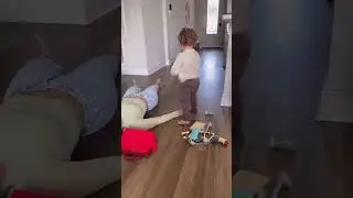 OMG she is so cute loot at her what she did🥰#shorts #trending #viralvideo