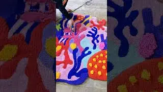 Satisfying rug trimming 💞✨ #diy #art #tufting #colors #punchneedle #homedecor #ocean #coral #custom