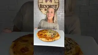 Pizza on the pellet grill! Doesn't get any easier !#Pizza#zgrills#pelletgrill#yummy#recipes#cheesy
