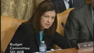 Senator Ayotte Questions Chairman Bernanke on Effects of Federal Deficit