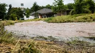 Starke Regenf&auml;lle besch&auml;ftigen die Feuerwehr und das THW