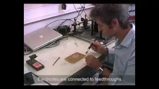 Fast acoustic tweezers