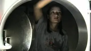 Beachaven Vineyards & Winery: Cleaning the Tanks