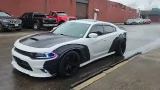 Lions kit widebody intalled on the Dodge Charger scatpack 392