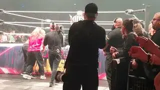 Aew holiday bash dynamite Manchester 17.12.25 Eddie Kingston entrance towards zack gibson