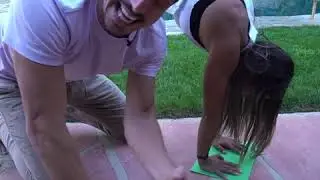 Wrist Pain During Handstands - With DocJenFit -MoveU