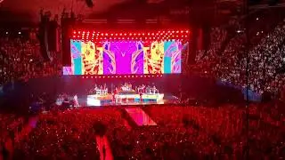 Harry Styles - Disco Madness ( Three dance songs at the same time! Live in Munich,July 2022)