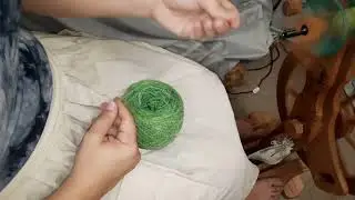 Spinning the Rainbow -- Part 1-- Green // Upcycle Series 1