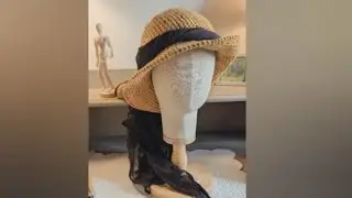 Cappello crochet con tesa .
