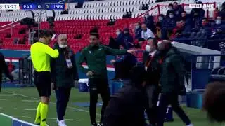 PSG vs. Basaksehir | Referee call 